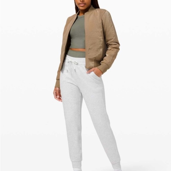 Lululemon Non-Stop Bomber *Reversible SIZE 6 - Picture 1 of 12